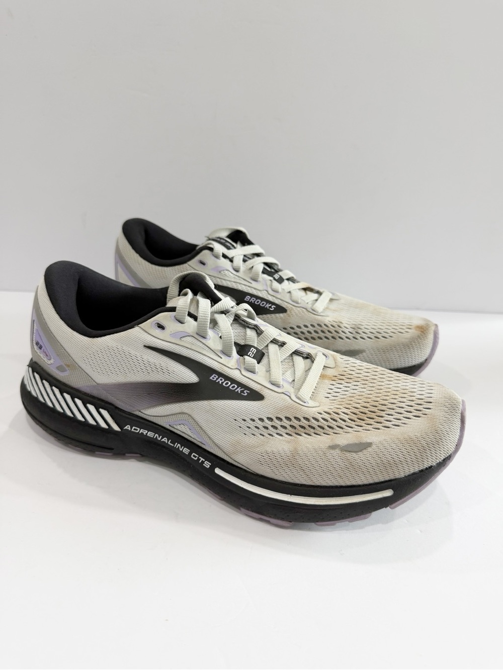 Brooks Adrenaline GTS 24 Women’s Shoes